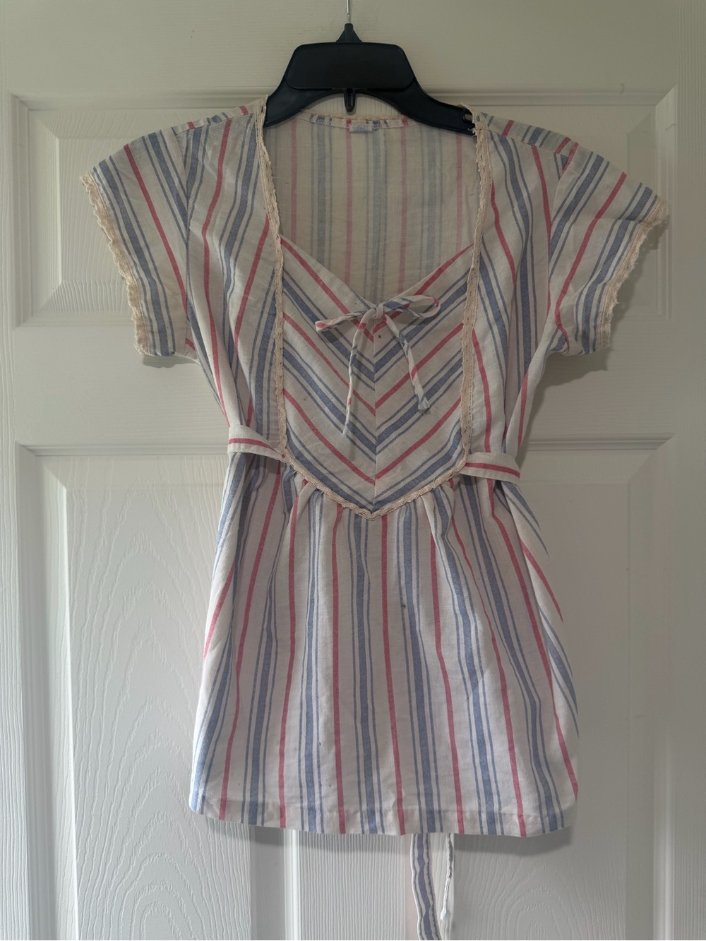 Vintage Striped V-Neck Tie Front Women's Top in White with Red & Blue Stripes